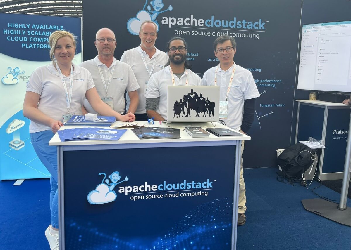 Apache CloudStack booth
